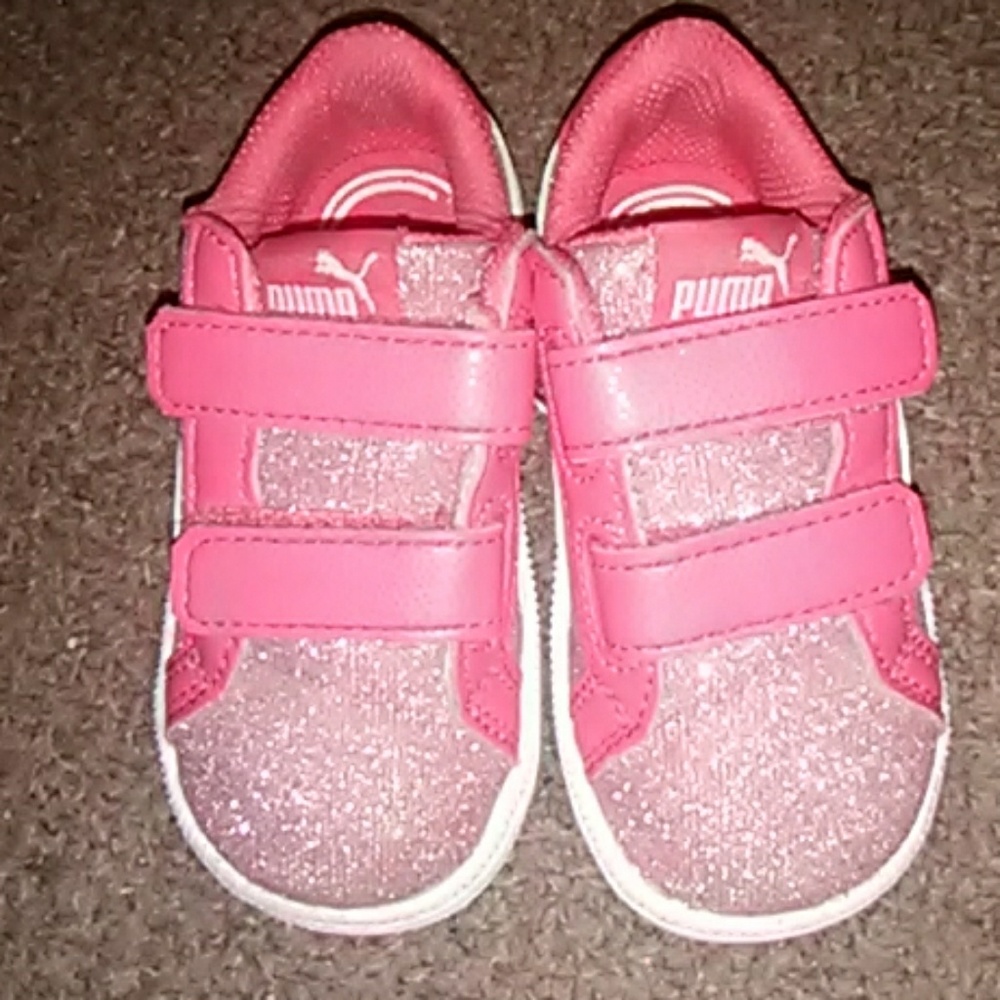 💥SALE💥Sparkly puma